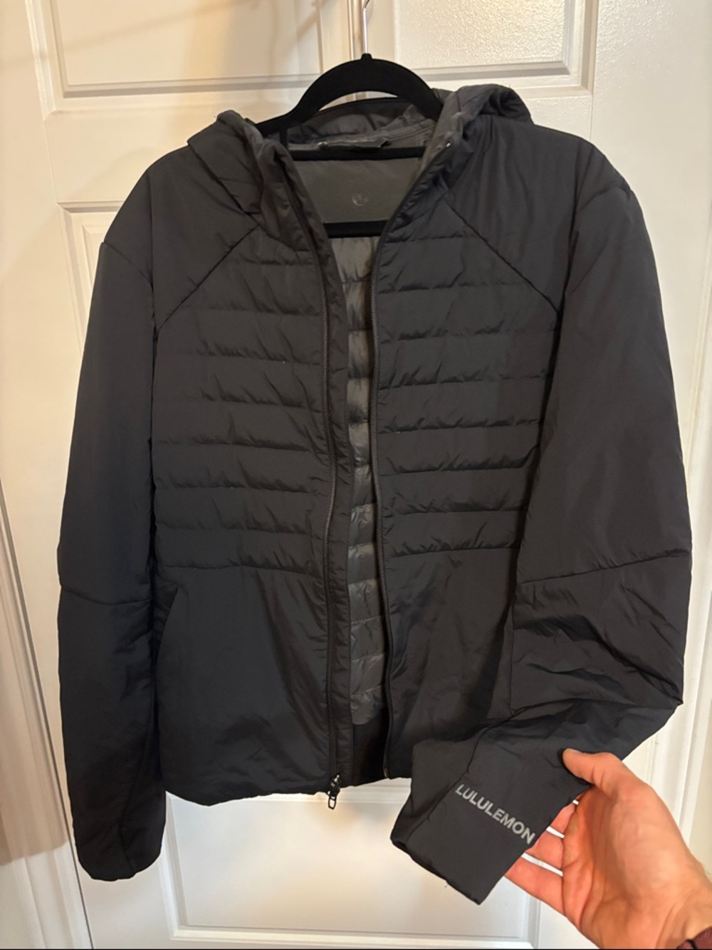 lululemon athletica Men's Hooded Puffer Jacket - Charcoal Black- Down filled
